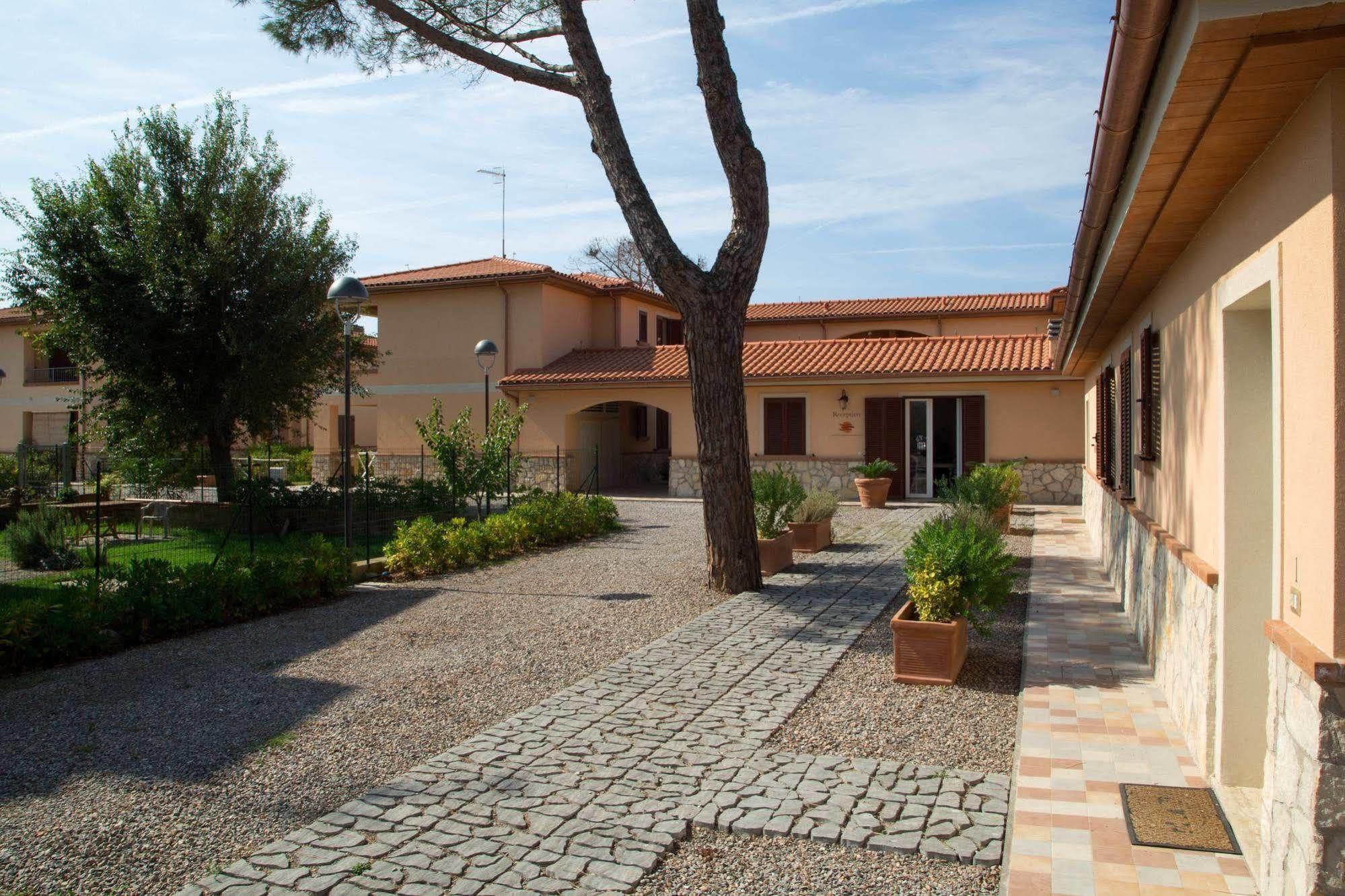 Aparthotel La Residenza Del Golfo 2*